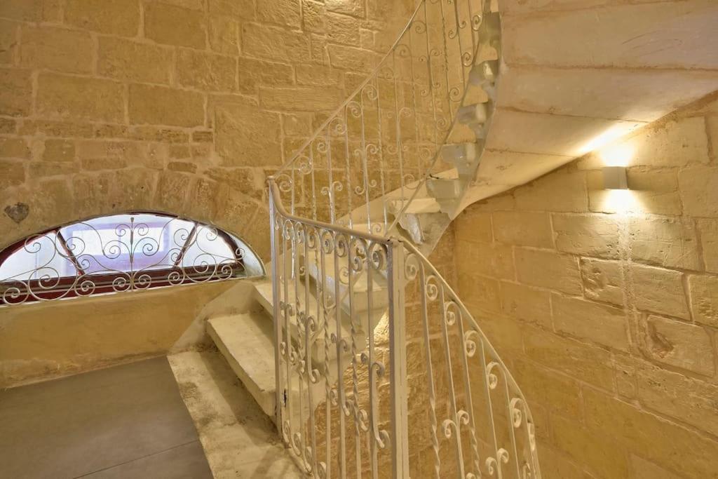 Orangery 101 - Duplex Studio Apartment Valletta Exterior foto